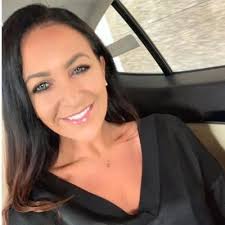 Abbie Ryan (@abbieloisryan)