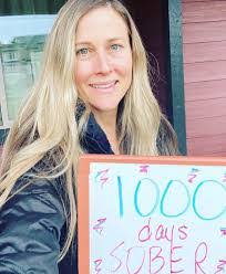 Kerrie Lang's Instagram, Twitter & Facebook