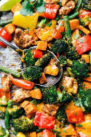 One Pan Healthy Chicken And Veggies A Great Healthy Way To Meal Prep For The Week I Recipe Sheet Pan Dinners Recipes Healthy Chicken Chicken And Vegetables