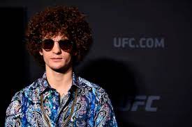 Sean daniel o'malley (born october 24, 1994) is an american professional mixed martial artist who currently competes in the bantamweight division of the ultimate fighting championship (ufc). Sean O Malley High And Dry After Injury Shakes Up Ufc 264 Fight Card Mmamania Com
