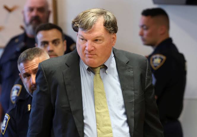 Gilgo Beach serial killer sentenced to life: Angry families speak out,  judge orders Rex Heuermann removed - ABC News
