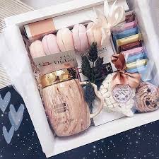 18 Bridesmaid Proposal Gift Ideas To Ask Will You Be My Bridesmaid Emmalovesweddings Diy Gifts For Friends Gifts Diy Birthday Gifts