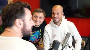 View the daily youtube analytics of mcfly et carlito and track progress charts, view future predictions, related channels, and track realtime live sub counts. The Sweat Carlito Mcfly Carlito In His Youtube Video Contest Stories 4 Vs Michael Youn Vincent Desagnat Spotern