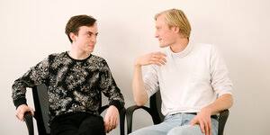 Einige zeit arbeitete er im vertrieb für medizinprodukte, interessierte sich aber bereits für die. Prince Charming Uber Grosse Gefuhle Ich Finde Heiraten Toll Taz De
