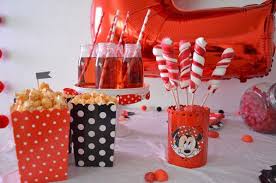 .et blanc decoration mariage rouge rose et blanc décoration de tables et de salles de réception decorlagloire 1800 644.6619 décoration salle mariage rouge et blanc nuit claire, ciel étoilé. Shooting D Inspirations Un Anniversaire Sur Le Theme Minnie Joli Baby