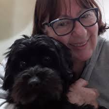 Imagine um tubo rígido de metal, atravessando sua boca e depositando uma  pasta de milho diretamente no seu estômago. É isso que patos e gansos  encaram todos os dias, duas vezes por