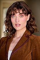 Lacey Rogers's Instagram, Twitter & Facebook