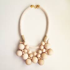 Lola Collier De Perles En Bois Collier Ethnique Par Itoula Beaded Necklace Wooden Bead Necklaces Wood Bead Necklace