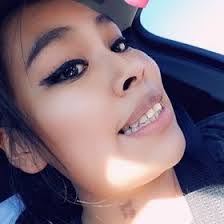 Amanda Benally's Instagram, Twitter & Facebook