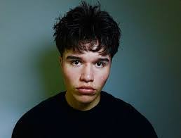 Lisa Binford's Instagram, Twitter & Facebook