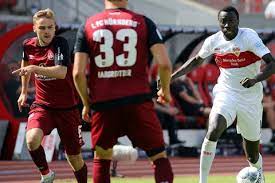 Silas katompa mvumpa, formerly known as silas wamangituka and now known as silas, is a congolese professional footballer who plays as a forward for bundesliga club vfb stuttgart. Vfb Stuttgart Silas Wamangituka Arbeitet Reduziert Onefootball