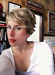 First Things First I Ve Not Worn My Hair Curly In Quite Sometime Not Since It S Been Really Short A Short Hair Styles Curly Hair Styles Short Hair With Bangs