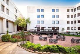 Image result for Radisson Paper Valley Appleton Appleton WI