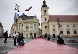 Printre teme, brexitul și summitul de la sibiu privind viitorul europei. Summitul De La Sibiu Ue PregÄteÈte ViaÈa In 27 Èi Incepe Negocierile Pentru Posturile Cheie Din Arhitectura EuropeanÄ Hotnews Mobile