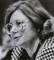 Dee Long's Instagram, Twitter & Facebook