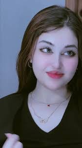 Mariam Khoshaba's Instagram, Twitter & Facebook