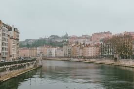 Jardin fleuri, sarl au capital de 11 524€, a débuté son activité en janvier 1973. 9 Best Things To Do In Lyon France In Between Pictures Lyon France Cities In Europe Visit France