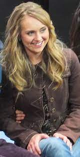 Born and raised in london, ontario, amber trained at lester b. Amber Marshall Schauspielerin Wikipedia