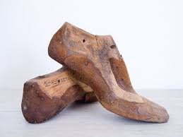 Vintage Wooden Shoe Last Form Pair With Metal Soles By Epochco Wooden Shoes Wood Shoes Shoe Molding