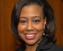 Kari Steele's Instagram, Twitter & Facebook