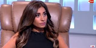 فيديو دينا الشربيني بأحضان عمرو دياب على المسرح والهضبة يعترف بحبه. Ø¯ÙŠÙ†Ø§ Ø§Ù„Ø´Ø±Ø¨ÙŠÙ†ÙŠ Ø³Ø£Ø¬Ø±ÙŠ Ø¹Ù…Ù„ÙŠØ© ØªØ¬Ù…ÙŠÙ„ ÙˆÙ„Ø§ Ø£Ø¹ÙŠØ´ Ù‚ØµØ© Ø­Ø¨ ÙˆÙ‡Ø°Ø§ Ø§Ù„Ø±Ø¬Ù„ Ù„Ù† Ø£ØªØ²ÙˆØ¬Ù‡