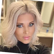 Noemi Johnson's Instagram, Twitter & Facebook