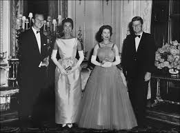In front of more than 8,000 guests, including prime ministers and heads of state from around the. She Covered Queen Elizabeth Ii S Coronation 15 Things You Might Not Have Known About Jackie Kennedy Onassis Popsugar Celebrity Photo 8