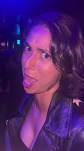 Isabel Baer's Instagram, Twitter & Facebook