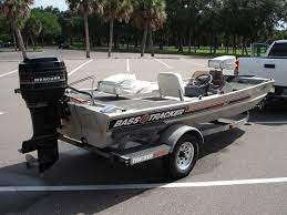 Pictures 17 Bass Tracker 17ft Bass Tracker Boat Tournament Tx-17 Tracker Boats Bass Fishing Boats Aluminum Bass Boats
