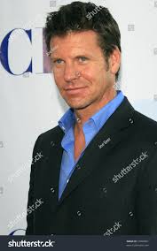 15 resultados de imágenes, fotos de stock e ilustraciones libres de  regalías para Lloyd owen