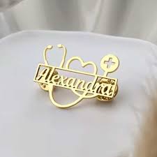 custom name brooch