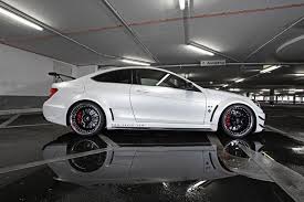Mercedes Benz C63 Amg Coupe Black Series Ot Atele Vath Carros De Lujo Autos Coches De Lujo