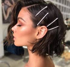 These days short hairstyles need to be shaggy to be viewed as modern and stylish. 30 Perfect New Year S Eve Short Hairstyles To Ring In 2020 Prom Hairstyles For Short Hair Medium Hair Styles Medium Length Hair Styles