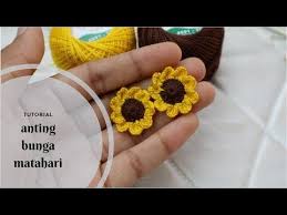 Provided to youtube by believe sashimawari (bunga matahari) · jkt48boku no taiyou (matahari milikku)℗ 2014 dentsu inter admarkreleased on: Tutorial Membuat Anting Rajut Bunga Matahari Crochet Sunflower Earrings Youtube Anting Rajut Rajutan Benang Tutorial Bunga Rajutan