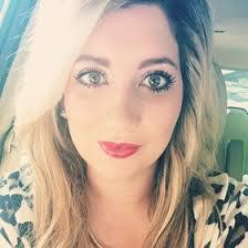 Sarah Castleberry's Instagram, Twitter & Facebook