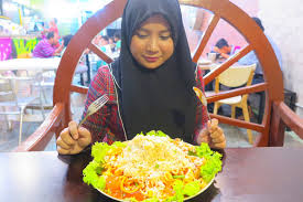 Harga standard makan kat kedai makan ehh. Kedai Makan Sedap Di Area Selangor Hawker Station Emas Putih