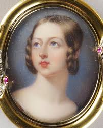 𝐏𝐚𝐢𝐧𝐭𝐢𝐧𝐠𝐬 𝐛𝐲 𝐭𝐡𝐞 𝐁𝐨𝐧𝐞𝐬 : 𝐐𝐮𝐞𝐞𝐧 𝐕𝐢𝐜𝐭𝐨𝐫𝐢𝐚  𝐚𝐧𝐝 𝐭𝐡𝐞 𝐩𝐫𝐞𝐬𝐞𝐧𝐭𝐬 Henry Pierce Bone succeeded his father as a  prominent enamellist, producing historical copies in enamel. He served as  Enamel Painter to to