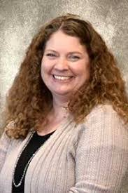 Samantha Fender's Instagram, Twitter & Facebook