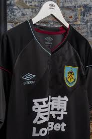 Hier findest du das heimtrikot, das auswärtstrikot und das dritte trikot. Premier League 2020 21 Kit Power Rankings Which Club Tops The Style Table