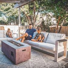 Diy Outdoor Sofa Mr Build It Build Plans In 2020 Outdoor Sofa Outdoor Sofa Diy Diy Outdoor