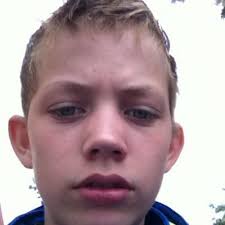 Tim-Aaron Schmid (@tim_tia)