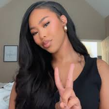 Female entrepreneurs leveraging video for business growth and social media  visibility