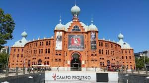 Jul 26, 2021 · 리스본 시내 campo pequeno 투우장 시즌 폐막 경기는 18세기 풍으로 진행되는데 왕실 마차 행진 등 화려하게 진행하기도 한다. Praca De Touros Ou Centro Comercial Avaliacoes De Viajantes Campo Pequeno Tripadvisor