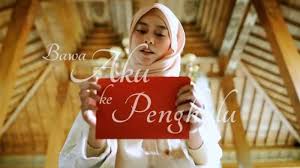 Supratman untuk pertama kalinya diperdengarkan pada kongres pemuda ii yang berlangsung pada tanggal 28 oktober 1928 di batavia (jakarta). Chord Gitar Dan Lirik Bawa Aku Ke Penghulu Lesty Kejora Trending Youtube Aku Siap Jadi Milikmu Tribun Jatim