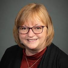 Candice Mayer's Instagram, Twitter & Facebook