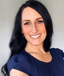 Jasmine Landry's Instagram, Twitter & Facebook