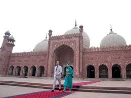 Appreciated for their cascading domes, slender minarets and intricated ravelled art; Pictures Kate Middleton Prince William Visit Badshahi Masjid In Lahore On Fourth Day Of Pakistan Visit News Photos Gulf News