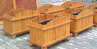 Yukardan sarkan bu model, içine yerleştireceğiniz hoş bir çiçekle tavanınız olduğundan daha alçak görünmesine olanak tanıyacaktır. Parksan Ahsap Ahsap Saksilar Ahsap Saksi Pa S15 Urunu