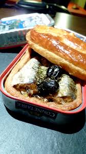 Recette Feuilletes De Sardines A L Huile Facon Pissaladiere 750g Recette Boite De Sardine Recette Sardines