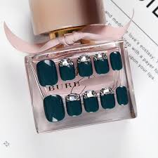 Aguamarina y púrpura (semejante a la superficie y la profundidad del mar, respectivamente). 24 Uds De Unas Postizas En Azul Marino Diseno De Diamante Completo Unas Postizas En Forma De Clavo Corto Con Pegamento Unas Postizas Aliexpress